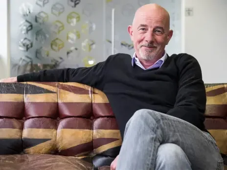 'Super donors' cross political aisle to support Labour party